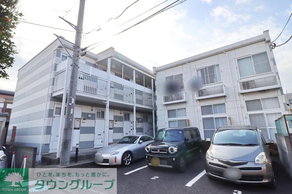 レオパレスサン南林間の物件外観写真